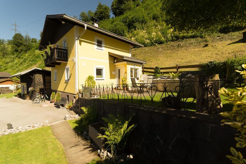 Ferienhaus Christine Taxenbach Exterior photo