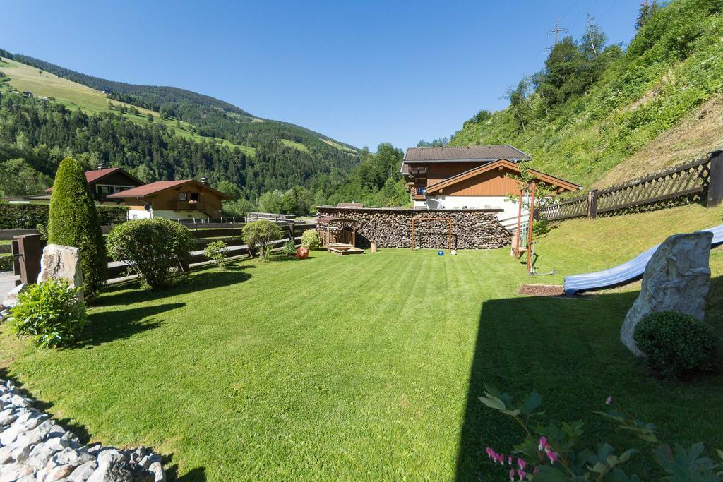 Ferienhaus Christine Taxenbach Exterior photo